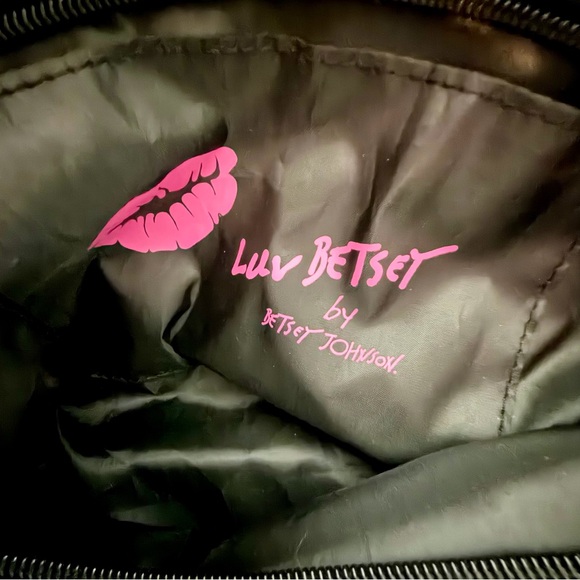 Luv Betsey by Betsey Johnson Lbaddie Cherry Gingham Tote NWT - Picture 7 of 8